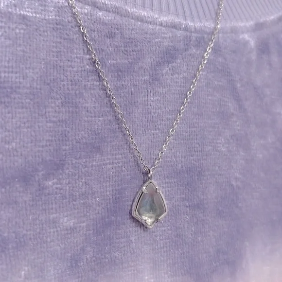 EUC [Kendra Scott] Cory Faceted Gray Translucent Stone Silver Pendant Necklace - Picture 6 of 12